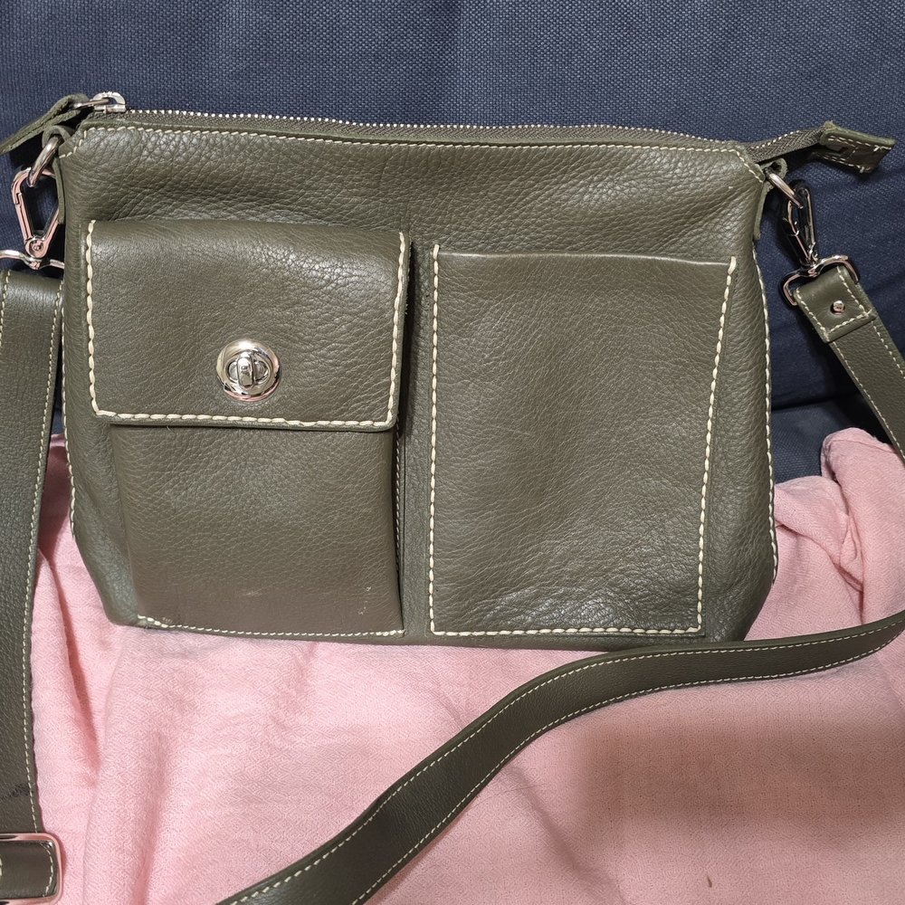 Roots Green Shoulder Bag with Smooth Leather Finish